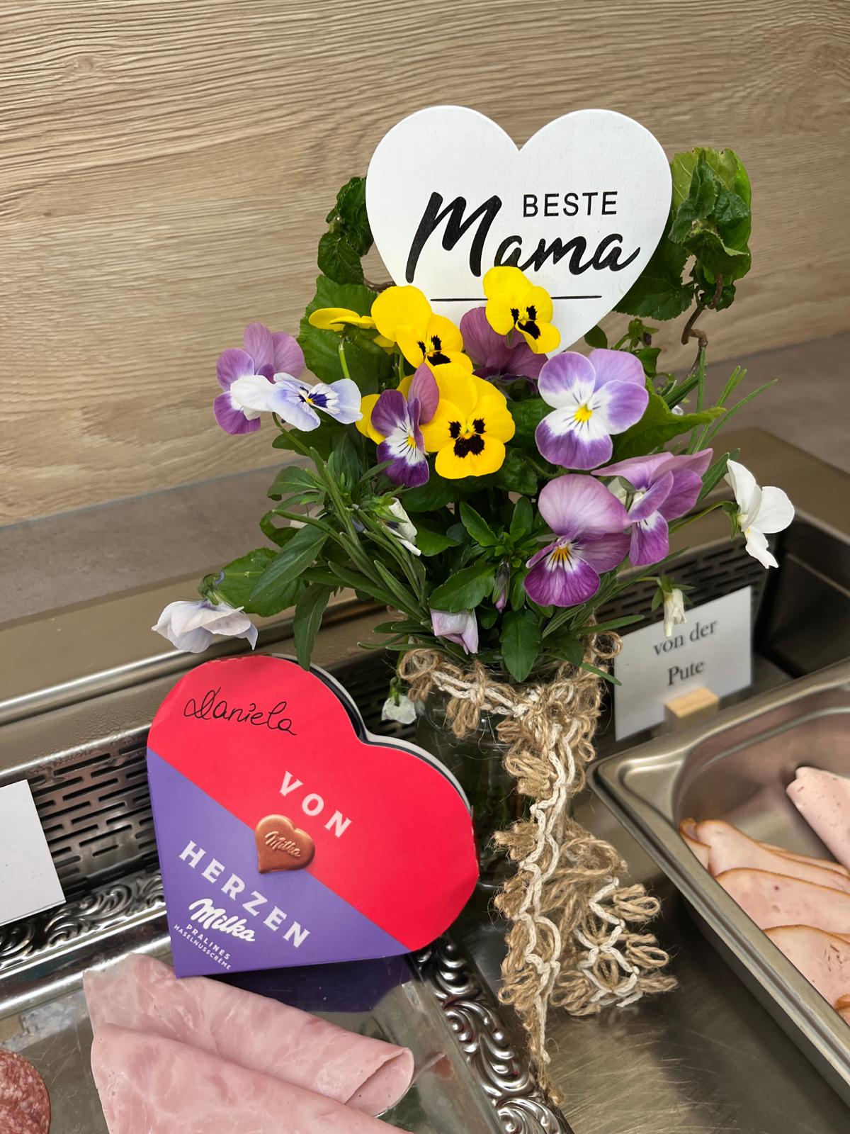 Frühstücksbuffet zum Muttertag in Wiesing 5 Frühstücksbuffet zum Muttertag in Wiesing 5