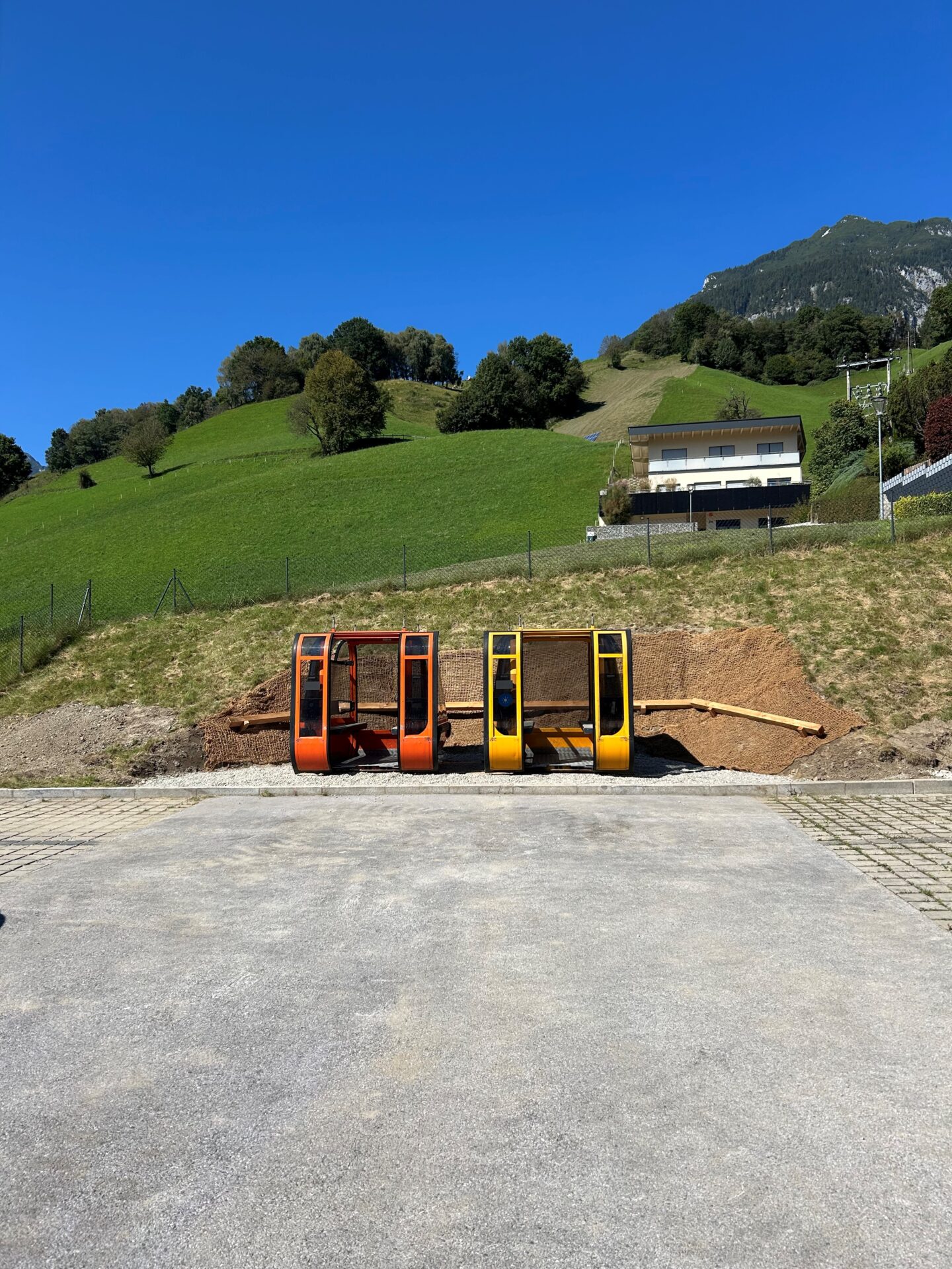 Gondeln für das Kinderreha-Zentrum Wiesing Gondeln für das Kinderreha-Zentrum Wiesing