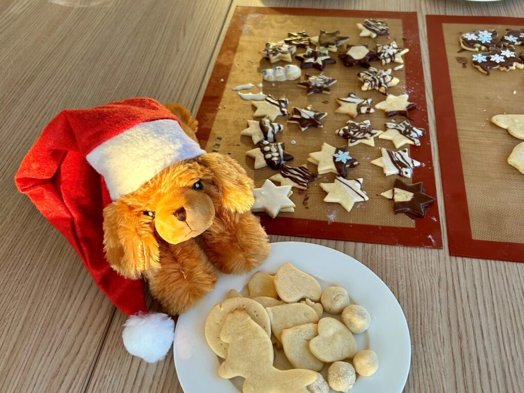 Kekse backen in Wiesing mit Kindern und Optiwuff Kekse backen in Wiesing mit Kindern und Optiwuff