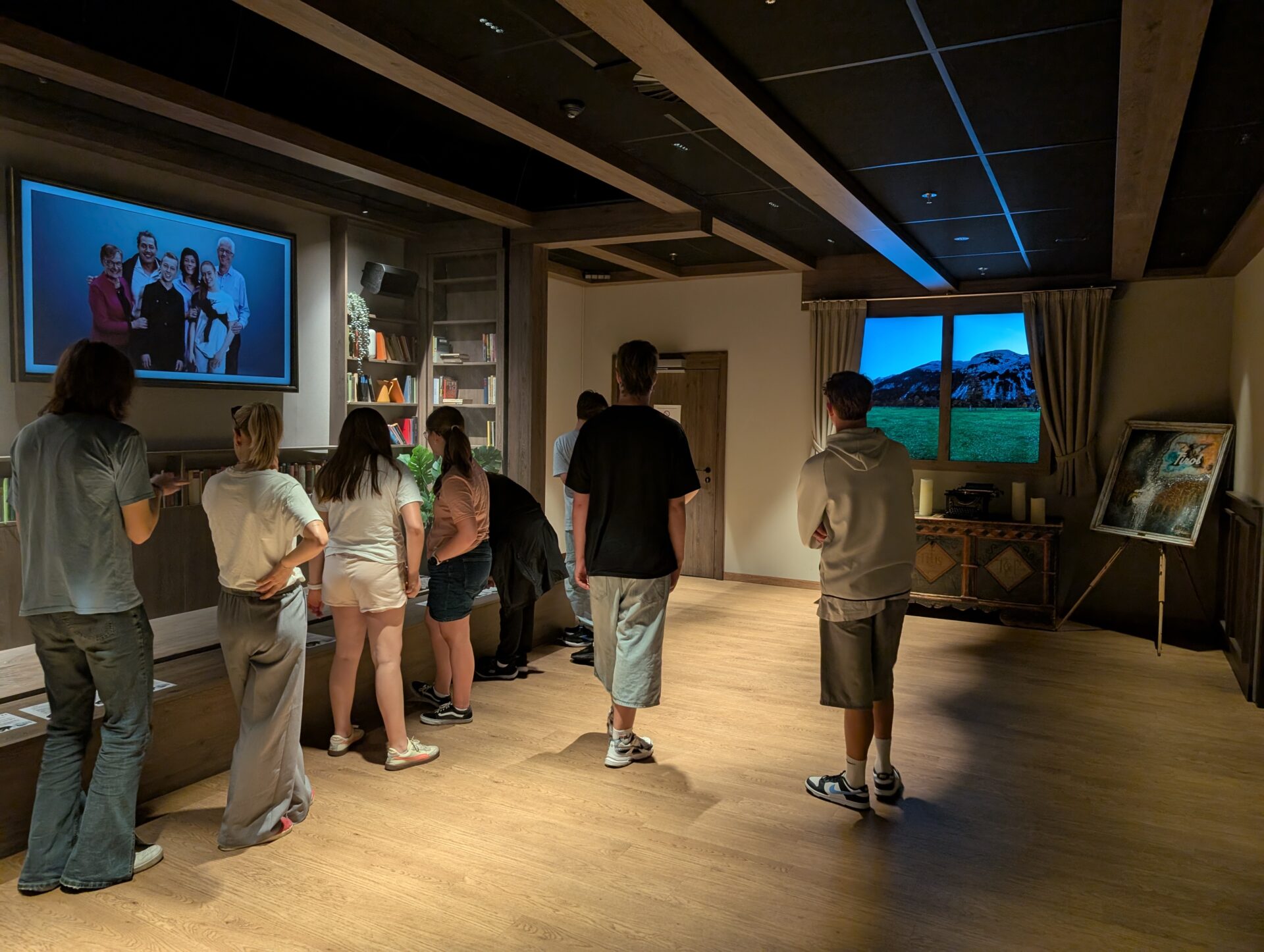 Kinder und Jugendliche entdecken Tirol Kinder und Jugendliche entdecken Tirol