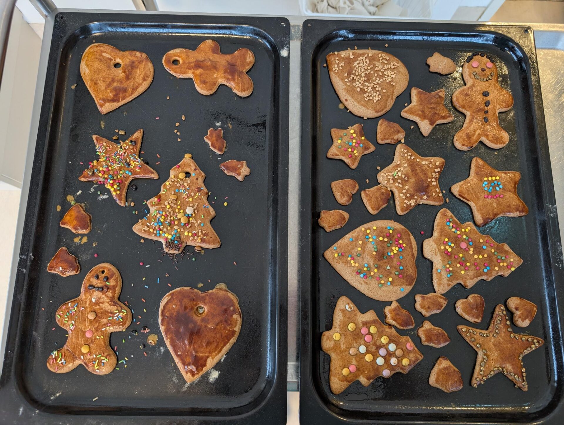 Kinder des Rehazentrums Wiesing backen Lebkuchen Kinder des Rehazentrums Wiesing backen Lebkuchen