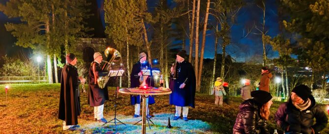 Musiker beim Advent im Kurpark St. Josef