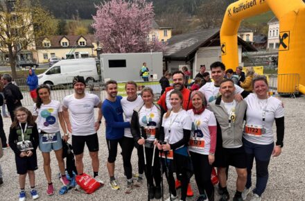 Team vom OptimaMed Raxblick nimmt am 39. Payerbacher Frühlingslauf teil