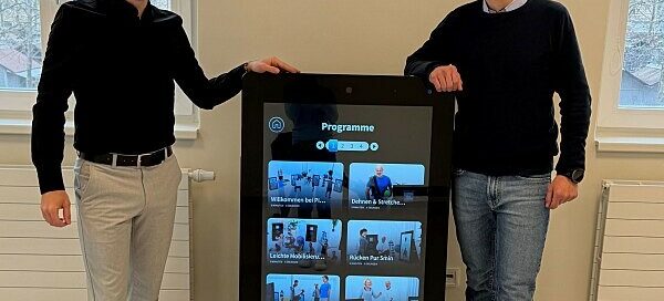 PIXIE ist neuer Therapieassistent bei OptimaMed in Klagenfurt