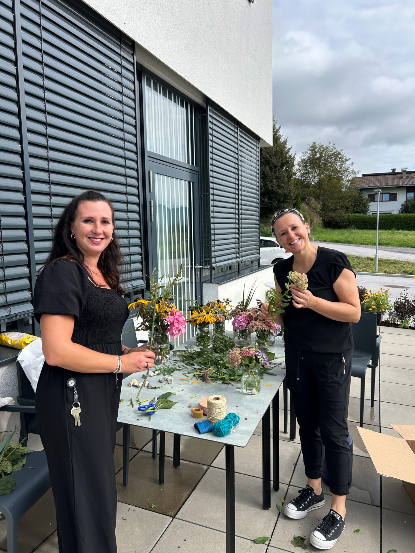 Vorbereitungen für den Tag der offenen Tür im Rehazentrum Wiesing Vorbereitungen für den Tag der offenen Tür im Rehazentrum Wiesing